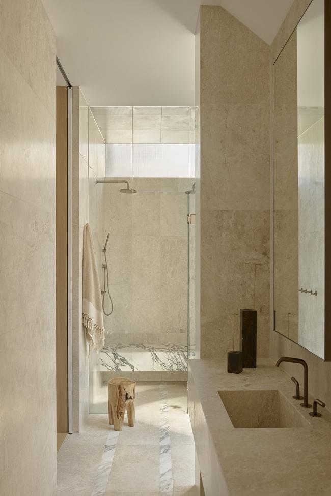 Pattenbringan — Toorak Residence by Lauren Tarrant