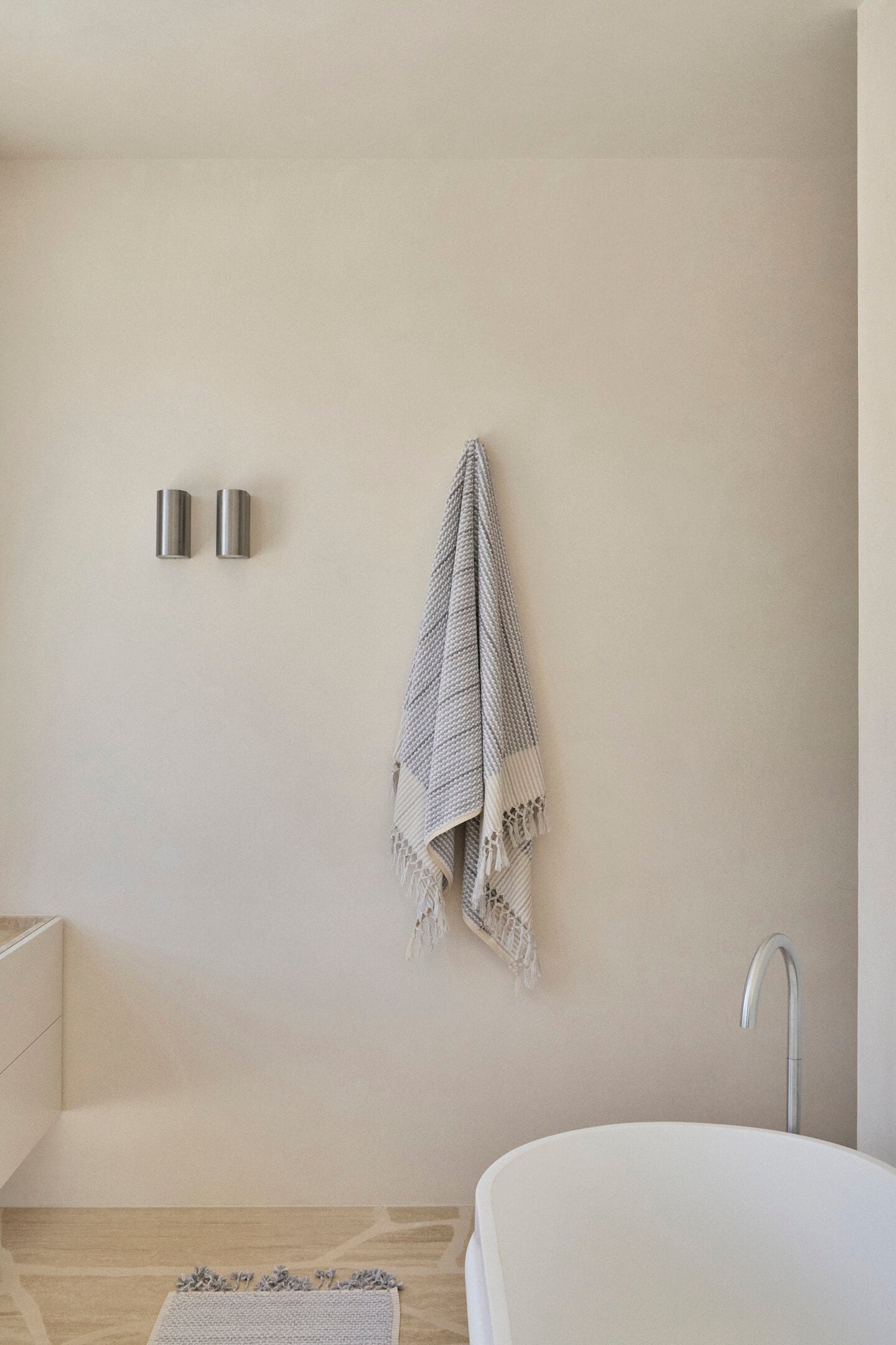 Grey & White Wave Standard Bath Towel