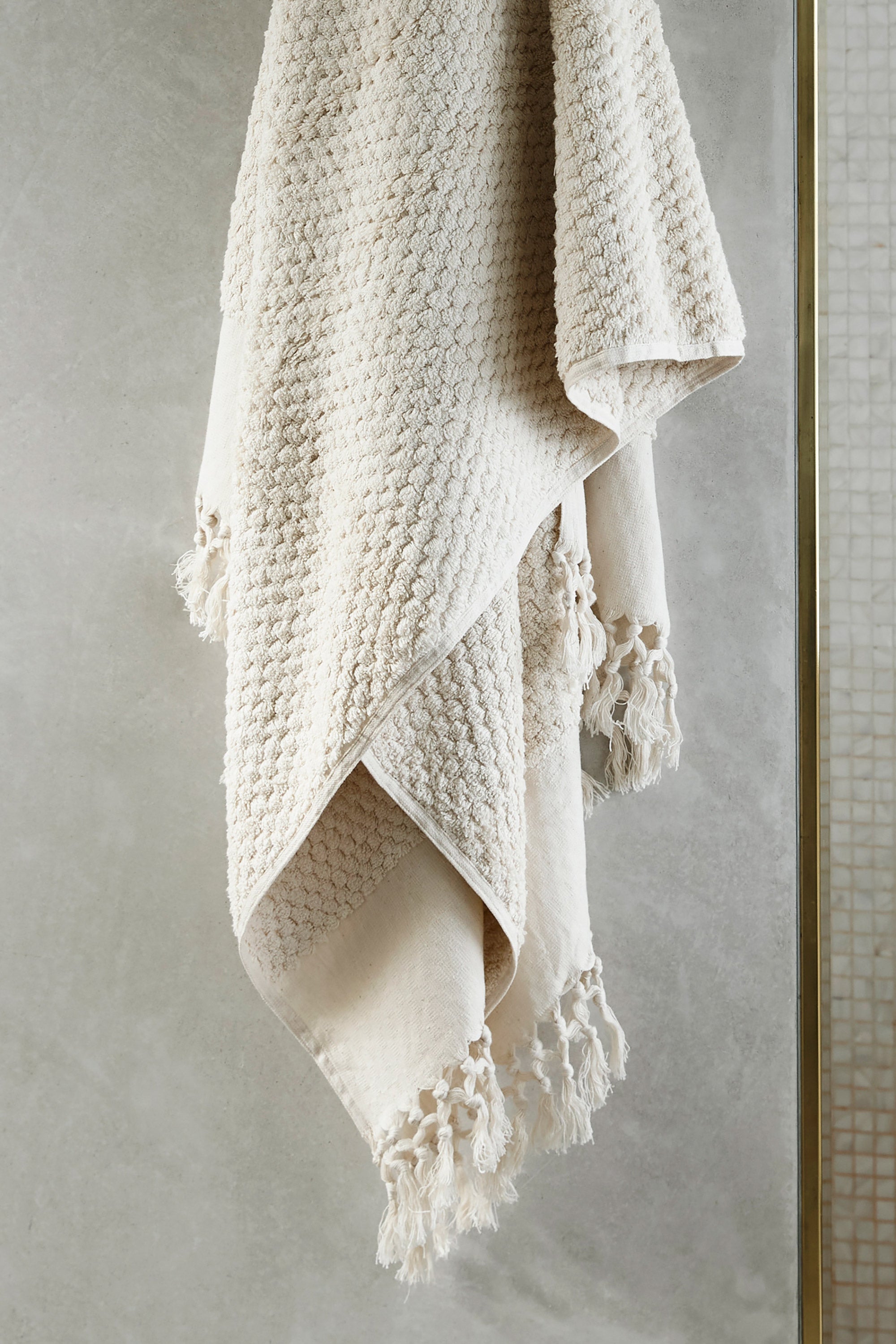 Ecru Dot Standard Bath Towel