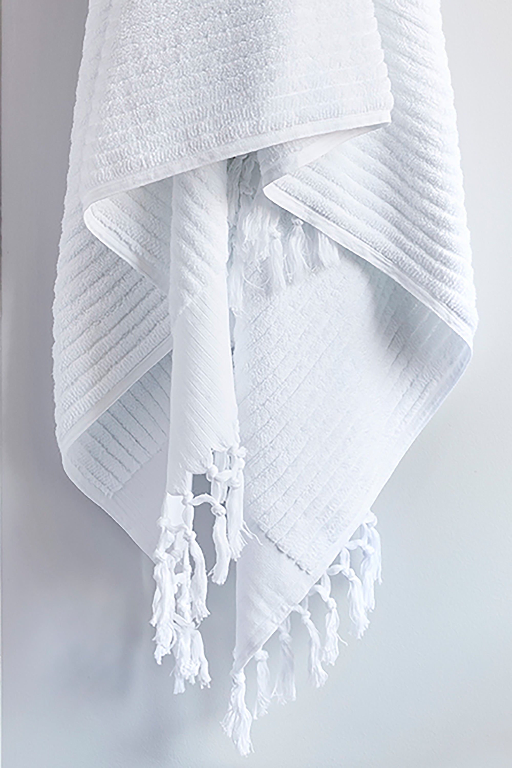 White Stripe Standard Bath Towel