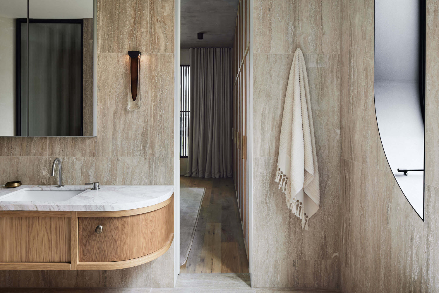 Glen Iris House by Pandolfini Architects & Lisa Buxton Interiors