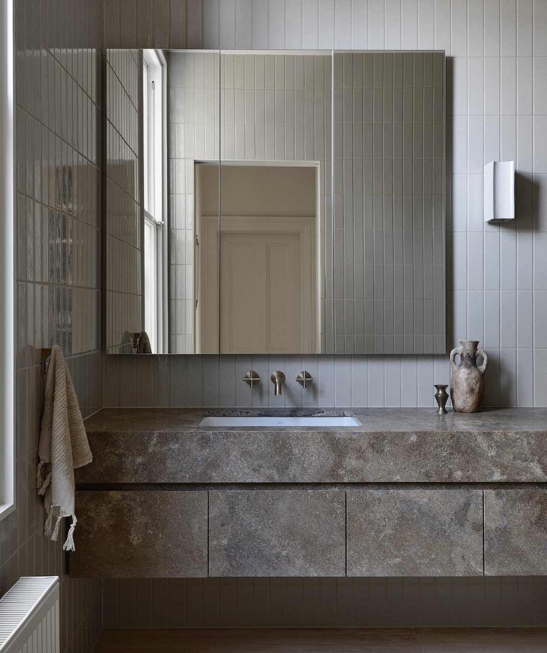 Malvern East Terrace House by Studio Esteta