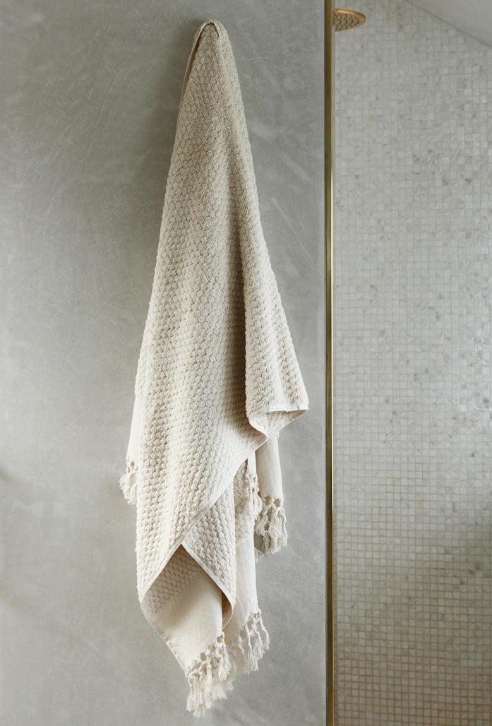 Ecru Dot Bath Towel