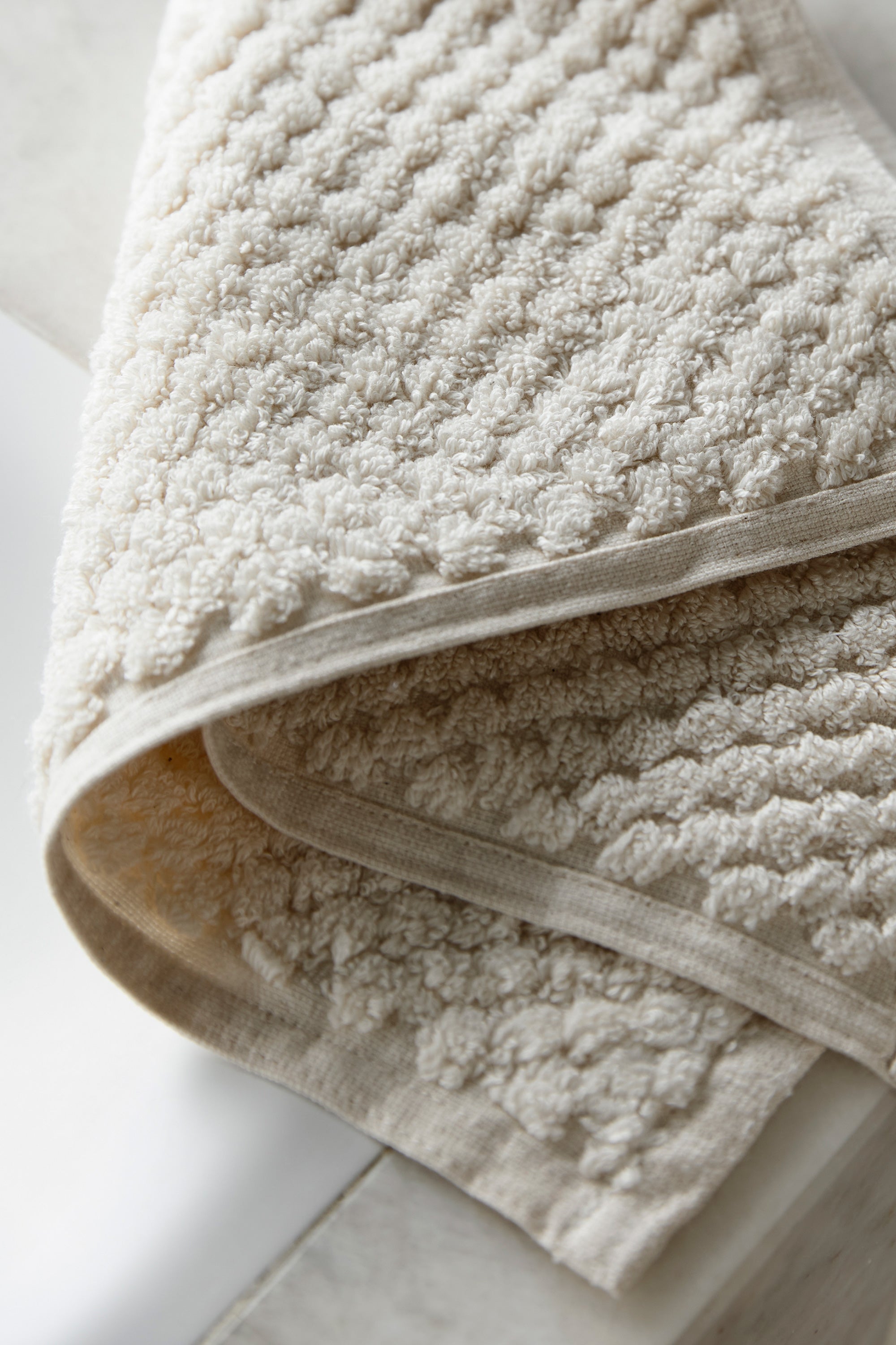 Ecru Dot Face Towel