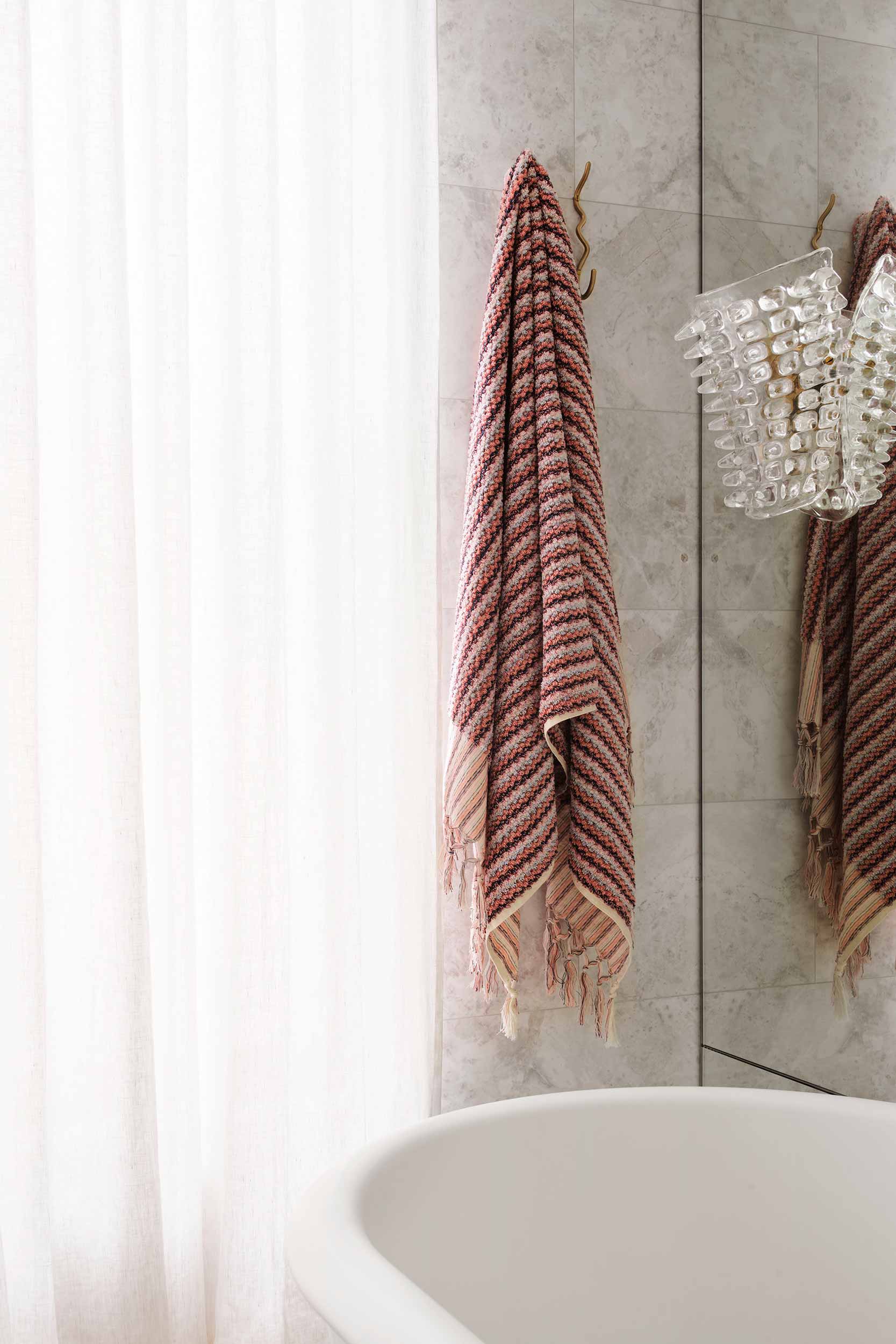 Blossom Wave Bath Towel